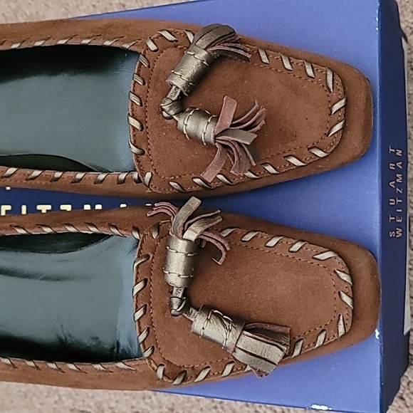 Stuart Weitzman 'Barclo' Suede heeled Loafer/Pumps 6 - Picture 3 of 15